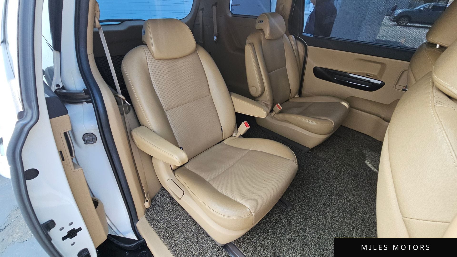 Kia Canival 2018 — миниатюра 12