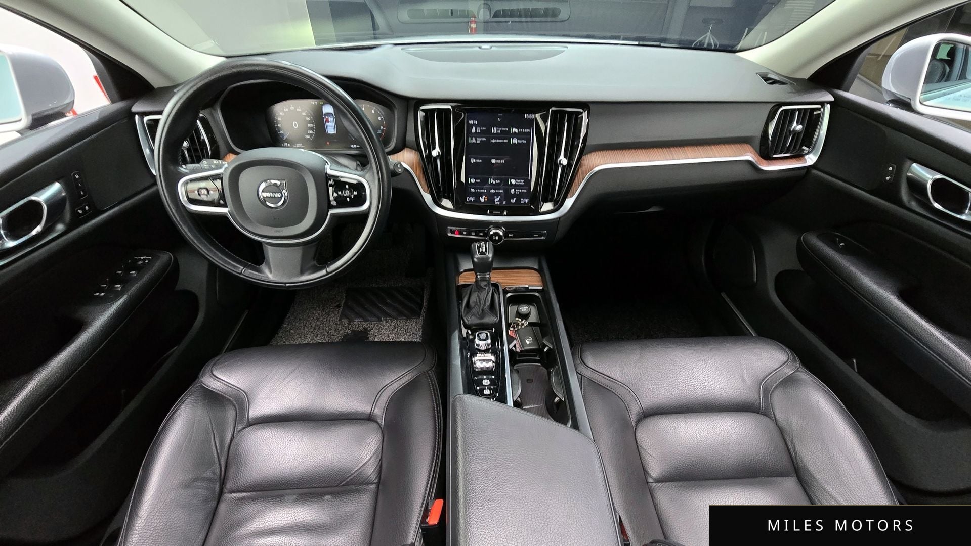 Volvo V60 크로스컨트리 2020 — миниатюра 7