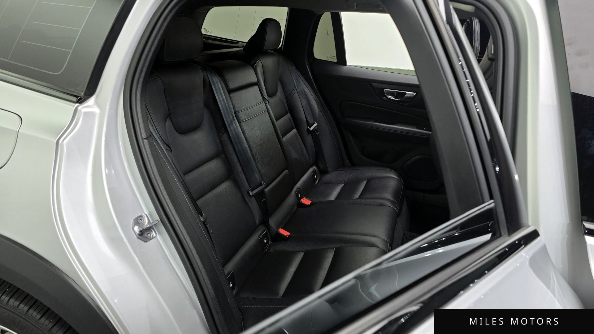 Volvo V60 크로스컨트리 2020 — миниатюра 12