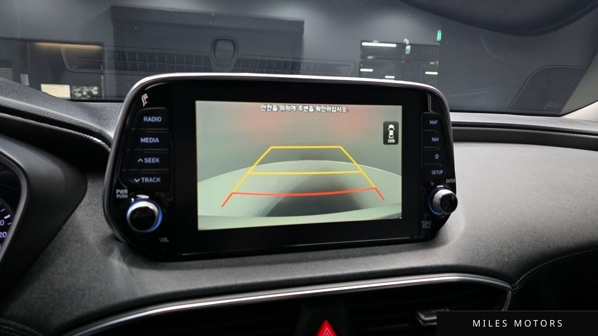 Hyundai Santafe 2019 — миниатюра 16