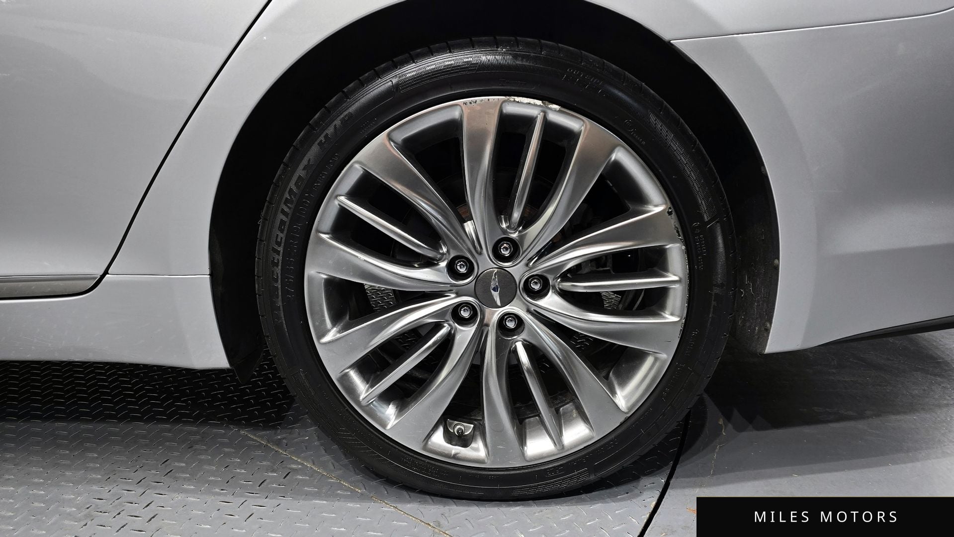 Hyundai Genesis 2016 — миниатюра 5