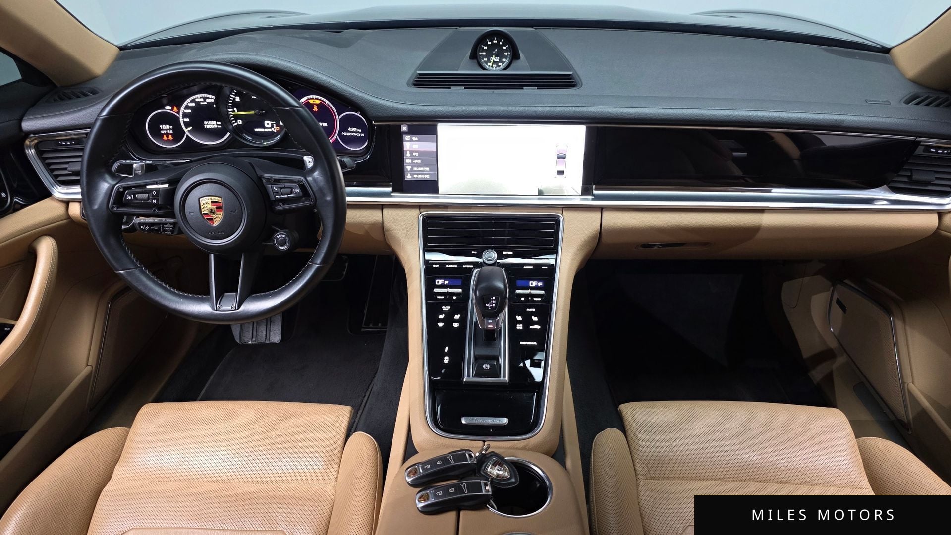 Porsche Panamera 2021 — миниатюра 7