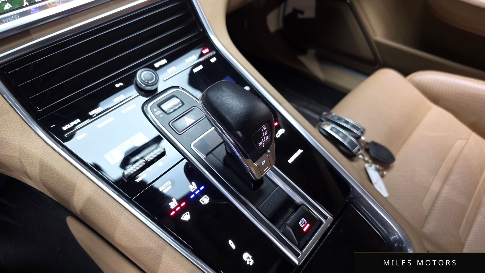 Porsche Panamera 2021 — миниатюра 9
