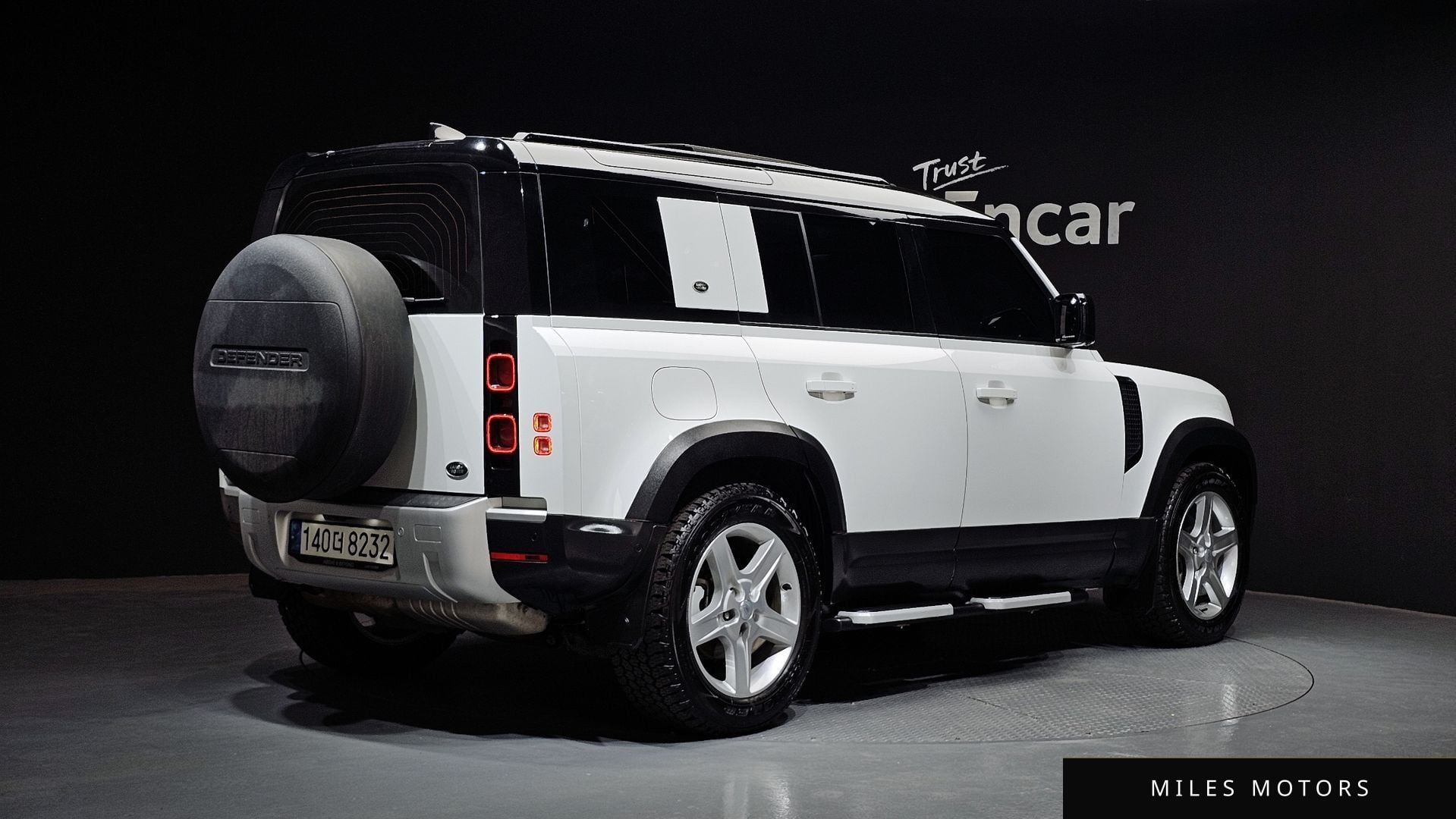 Land Rover Defender 2022 — миниатюра 2