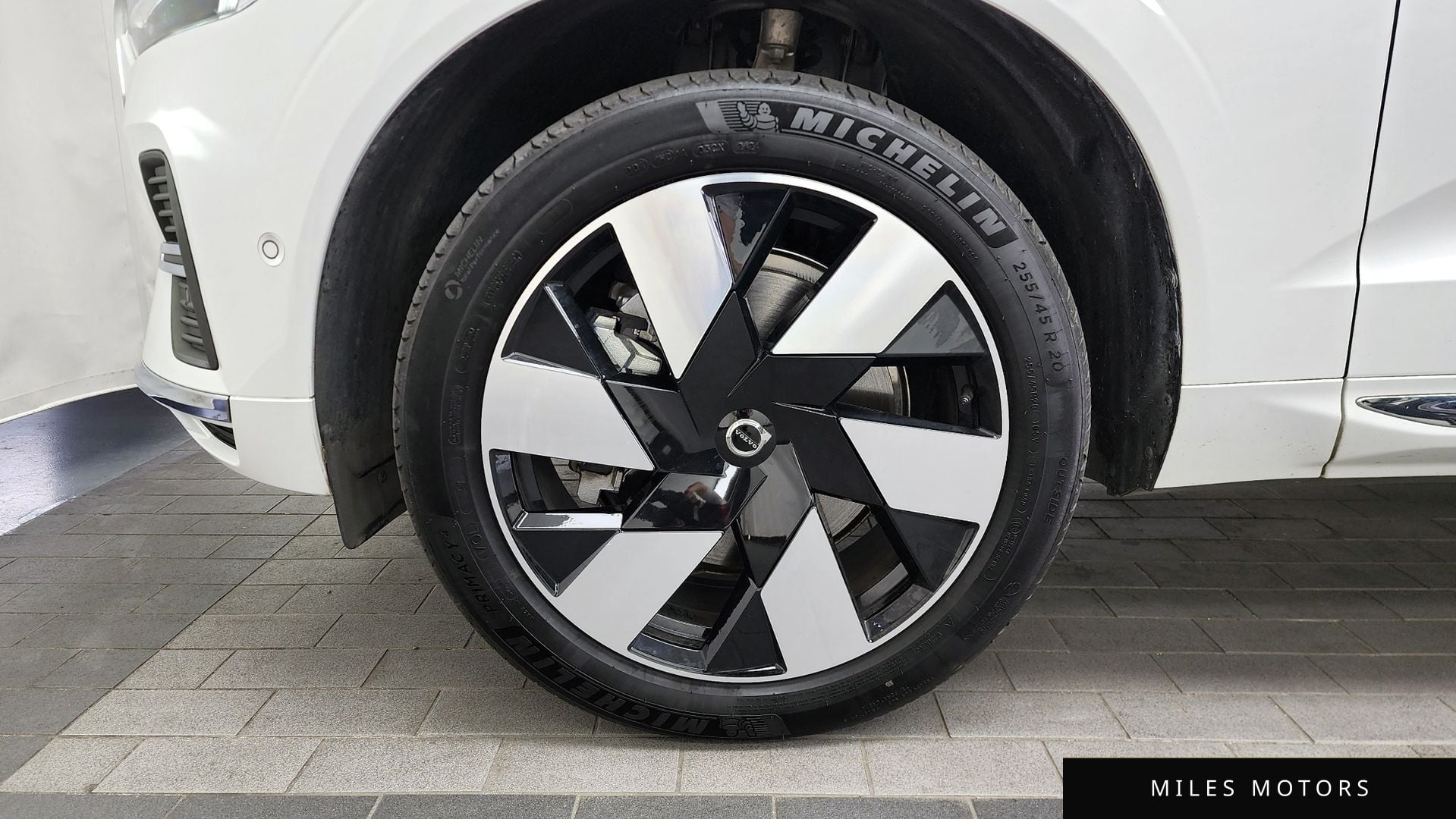 Volvo XC60 2025 — миниатюра 5