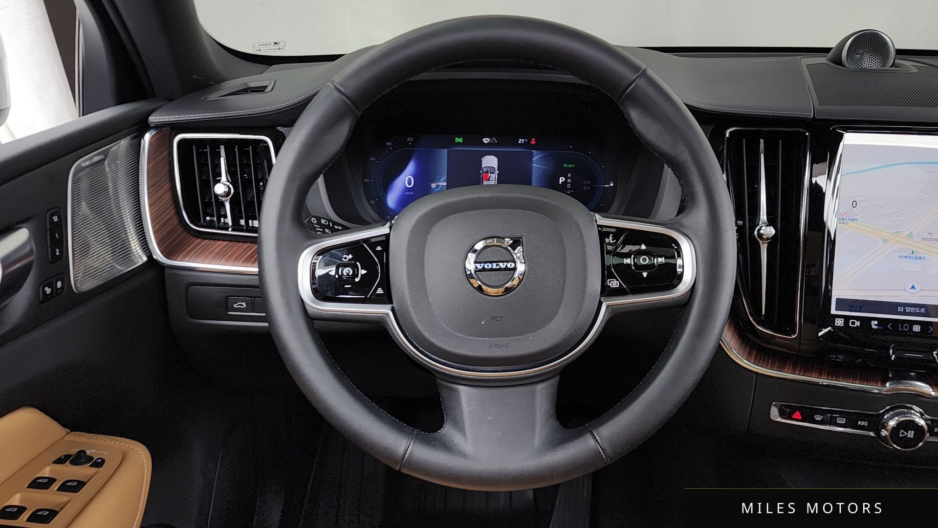 Volvo XC60 2025 — миниатюра 13