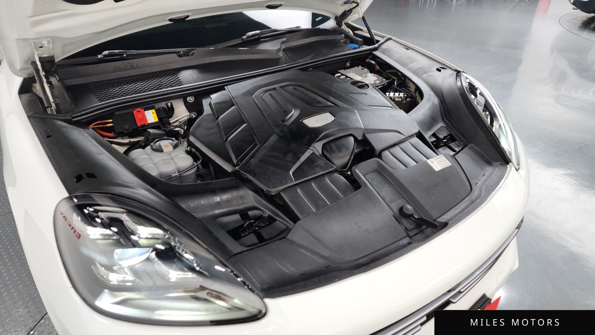 Porsche Cayenne 2019 — миниатюра 6