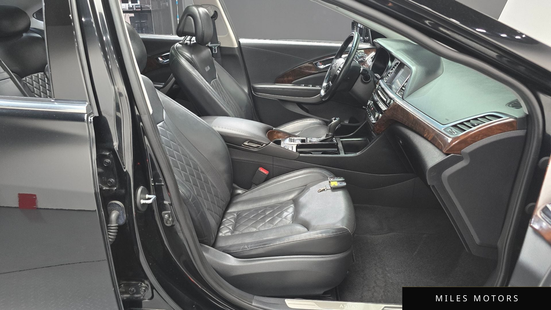Hyundai Aslan 2016 — миниатюра 10