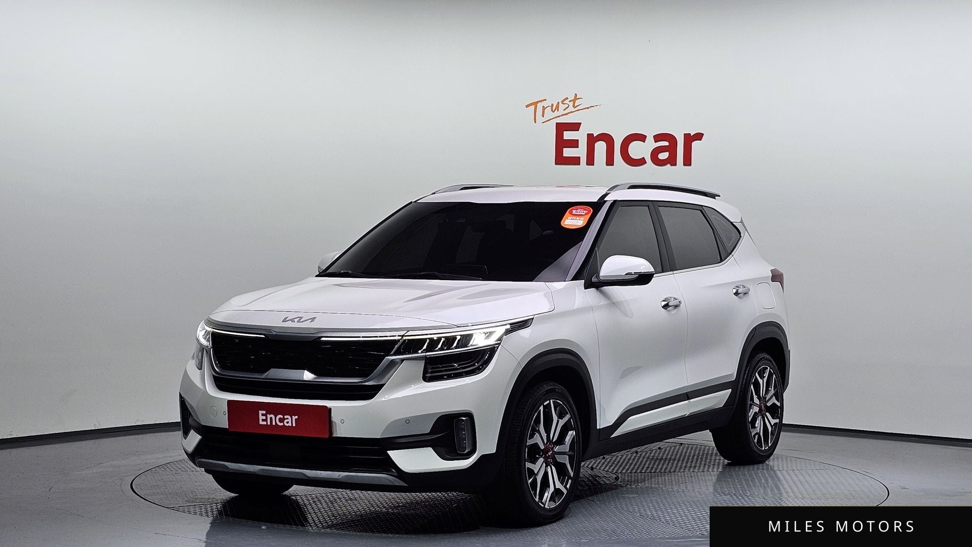 Kia Seltos 2023 — фото 1 из 12