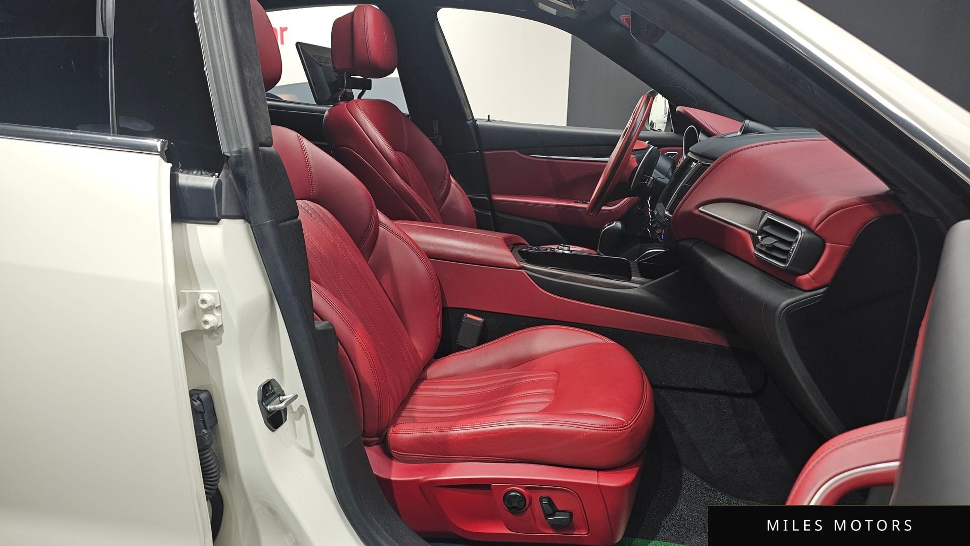 Maserati Levante 2017 — миниатюра 10
