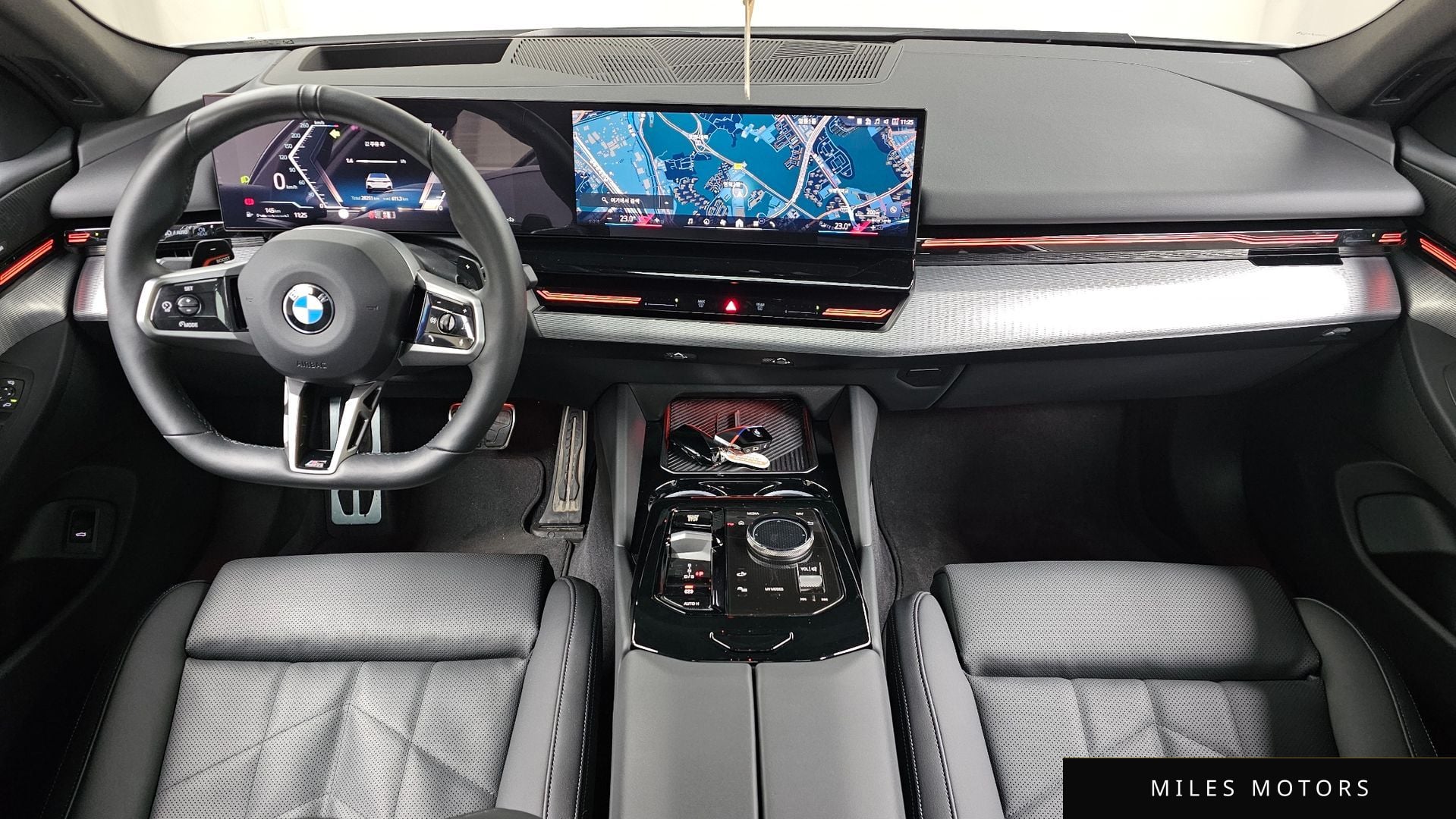 BMW 5 Series (G60) 2024 — миниатюра 7