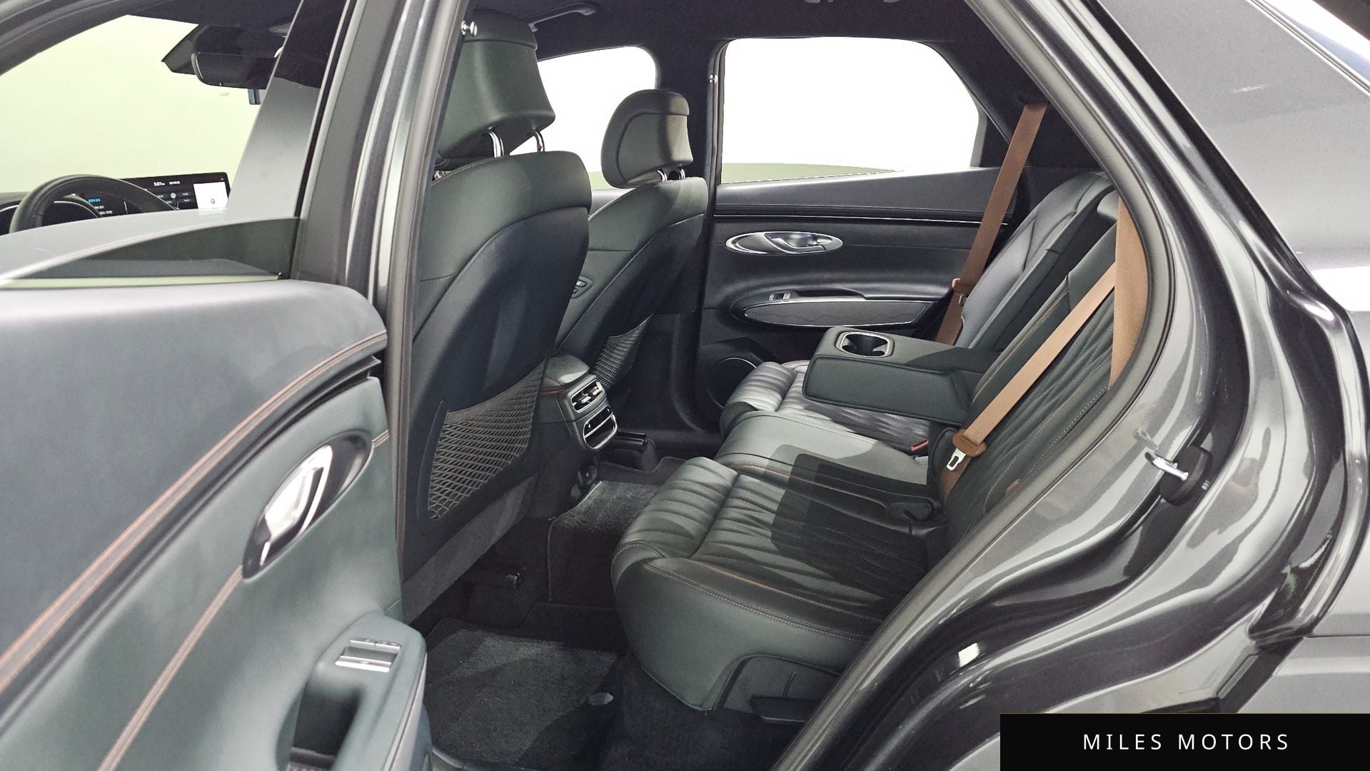 Genesis GV70 2021 — миниатюра 13