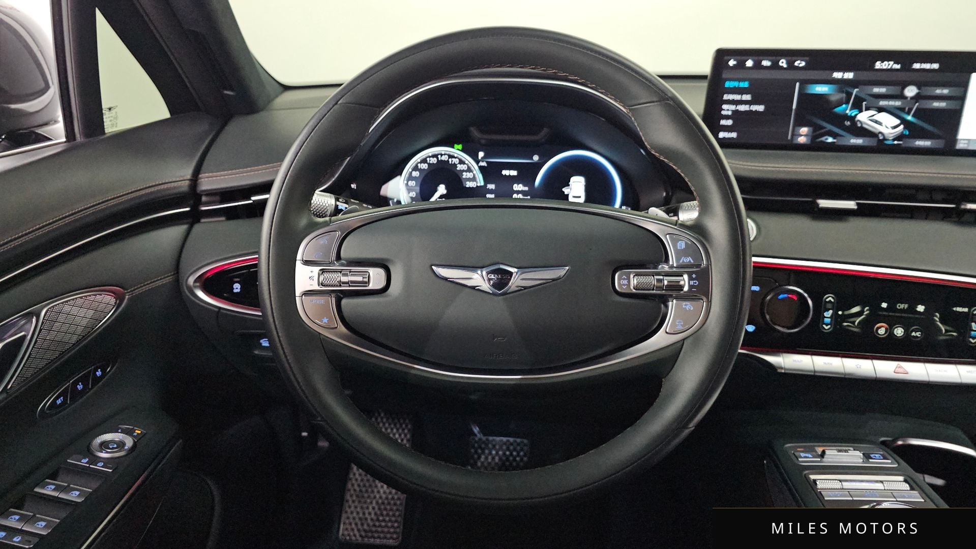 Genesis GV70 2021 — миниатюра 14