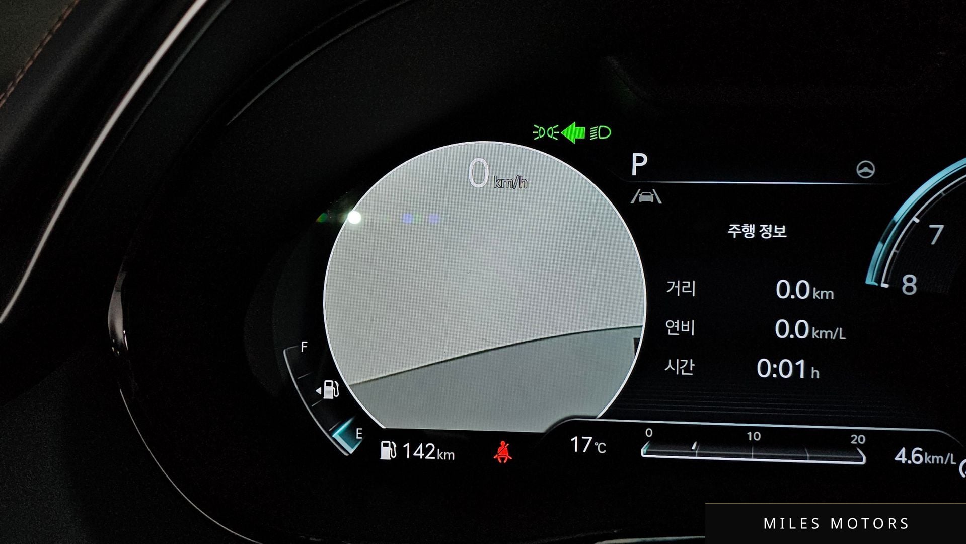 Genesis GV70 2021 — миниатюра 18