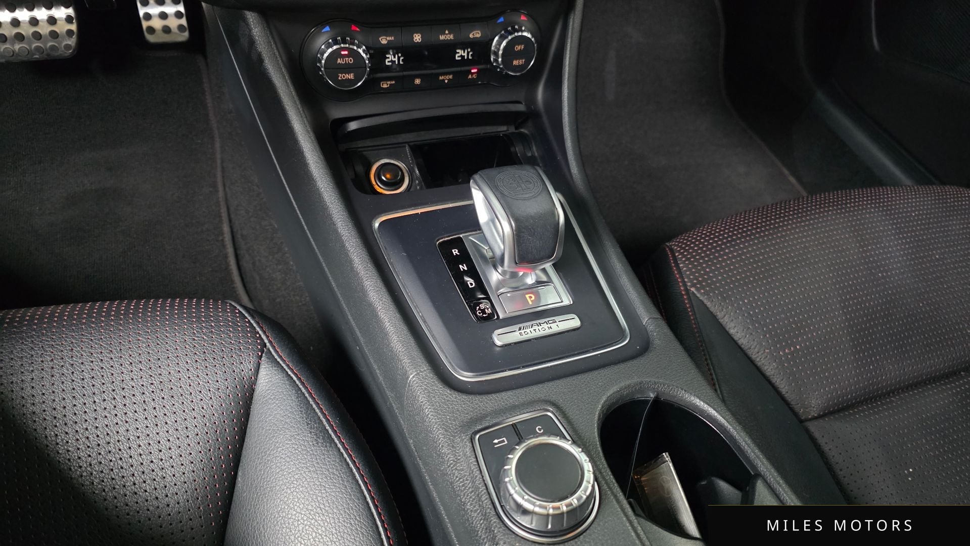 Mercedes-Benz GLA-Class X156 2015 — миниатюра 9