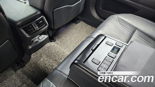 Лексус ES300h 2019 — миниатюра 22
