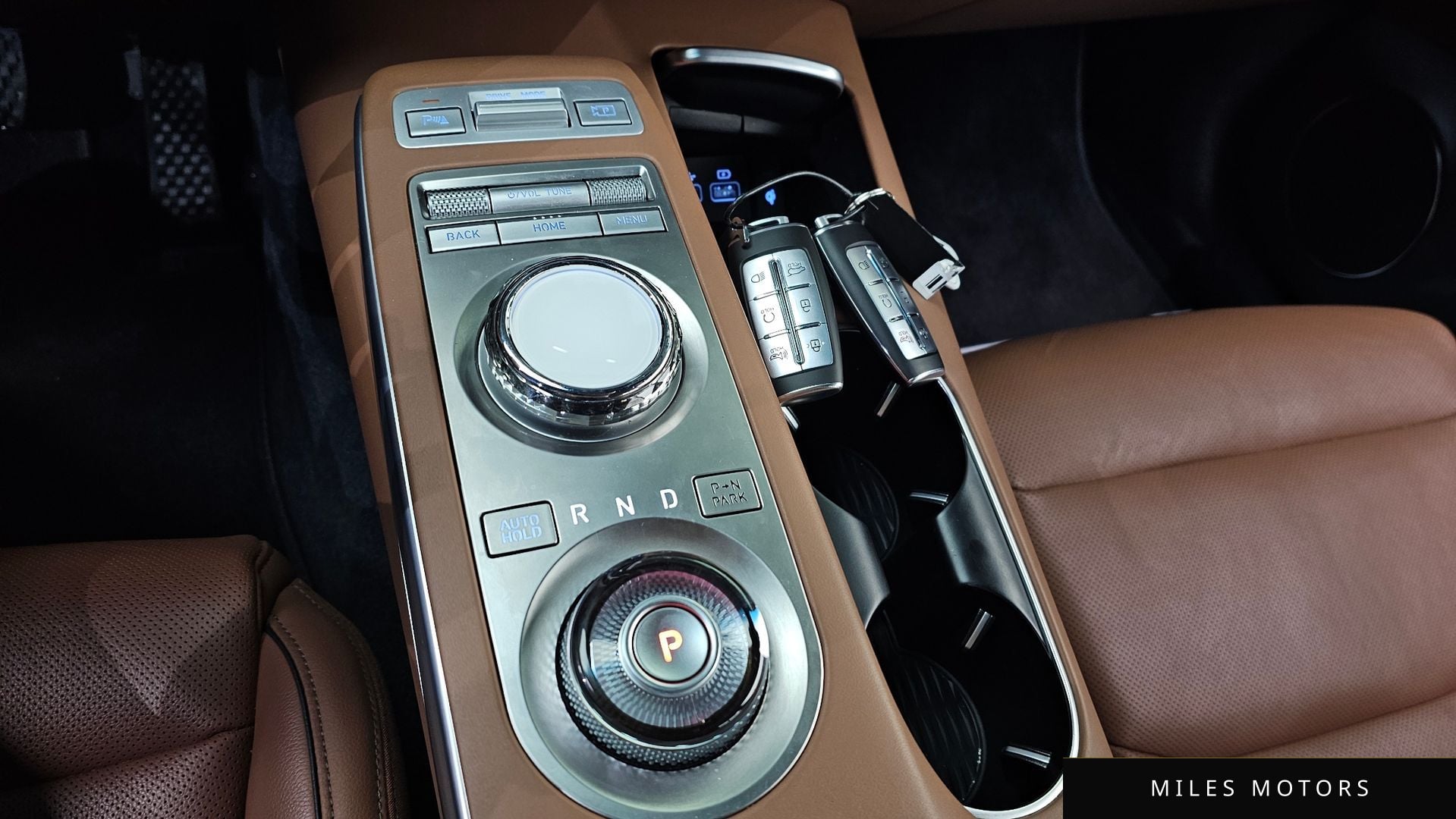 Genesis GV70 2022 — миниатюра 9