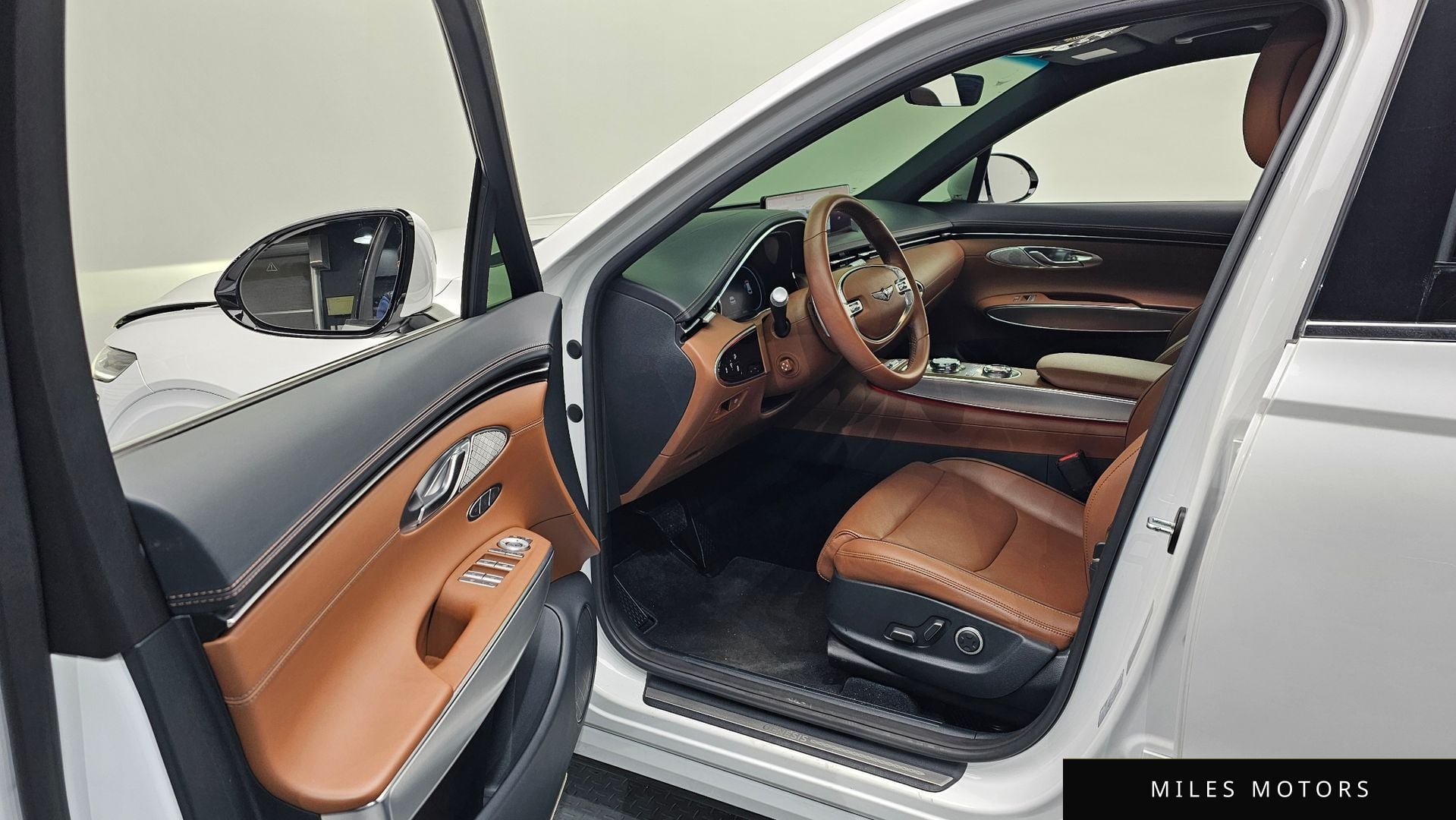 Genesis GV70 2022 — миниатюра 10