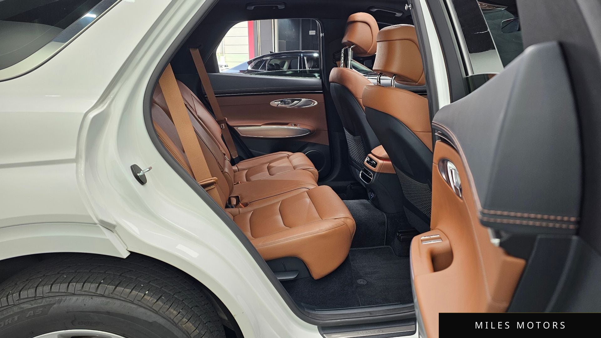 Genesis GV70 2022 — миниатюра 12