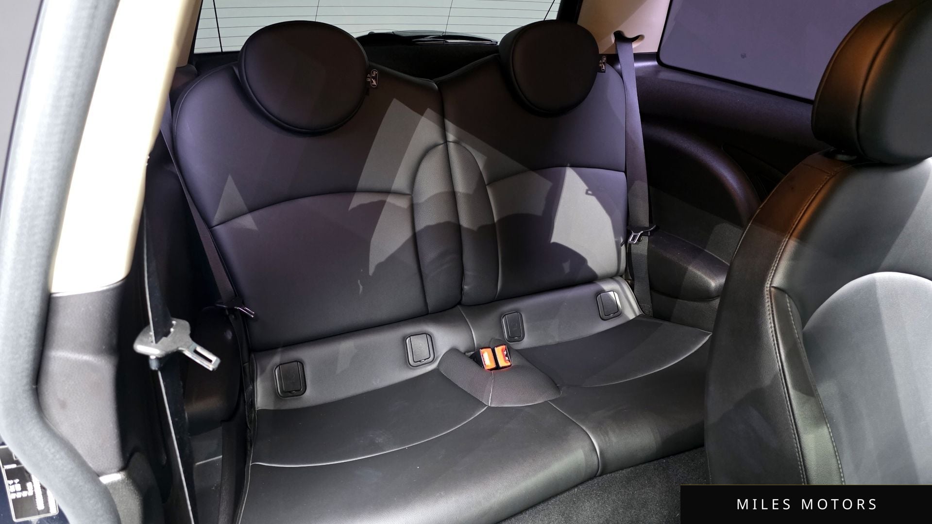 MINI 쿠퍼 D 2013 — миниатюра 12