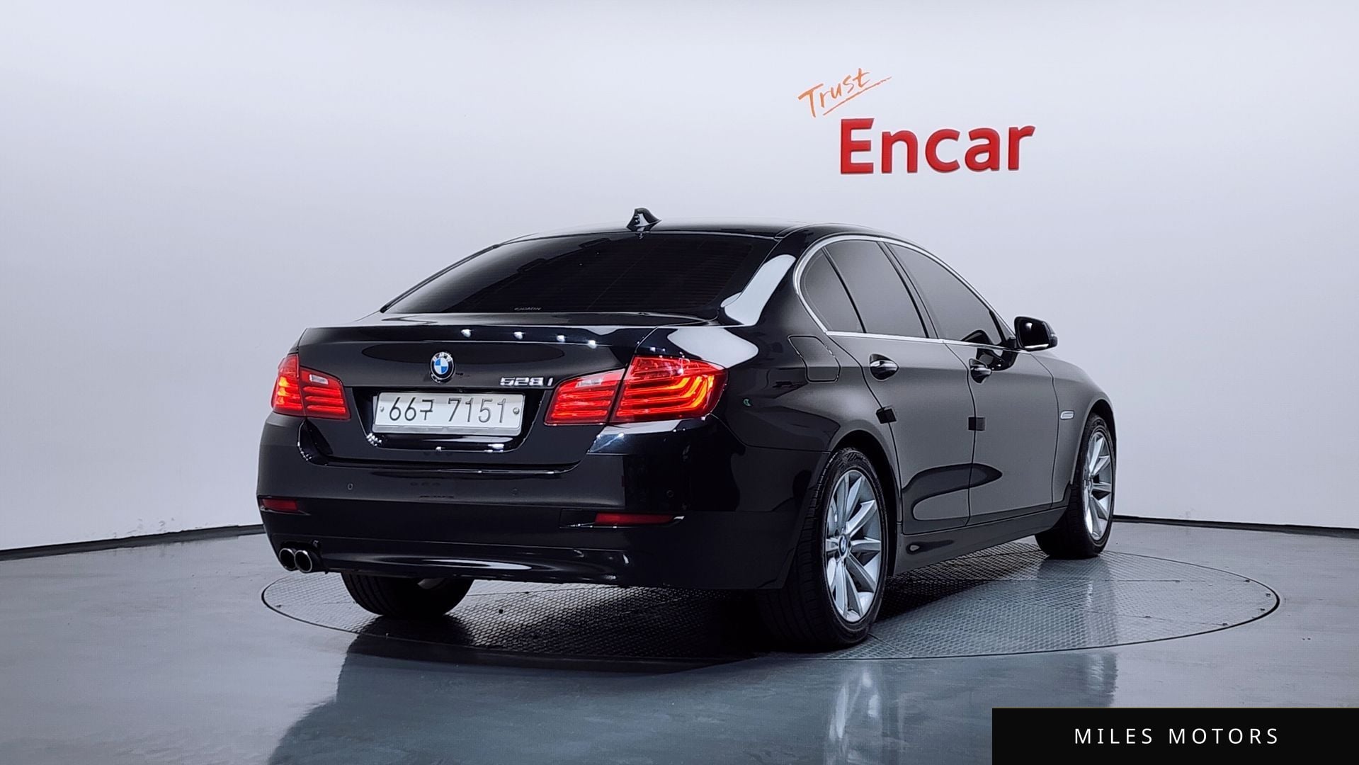 BMW 5 Series (F10) 2014 — миниатюра 2