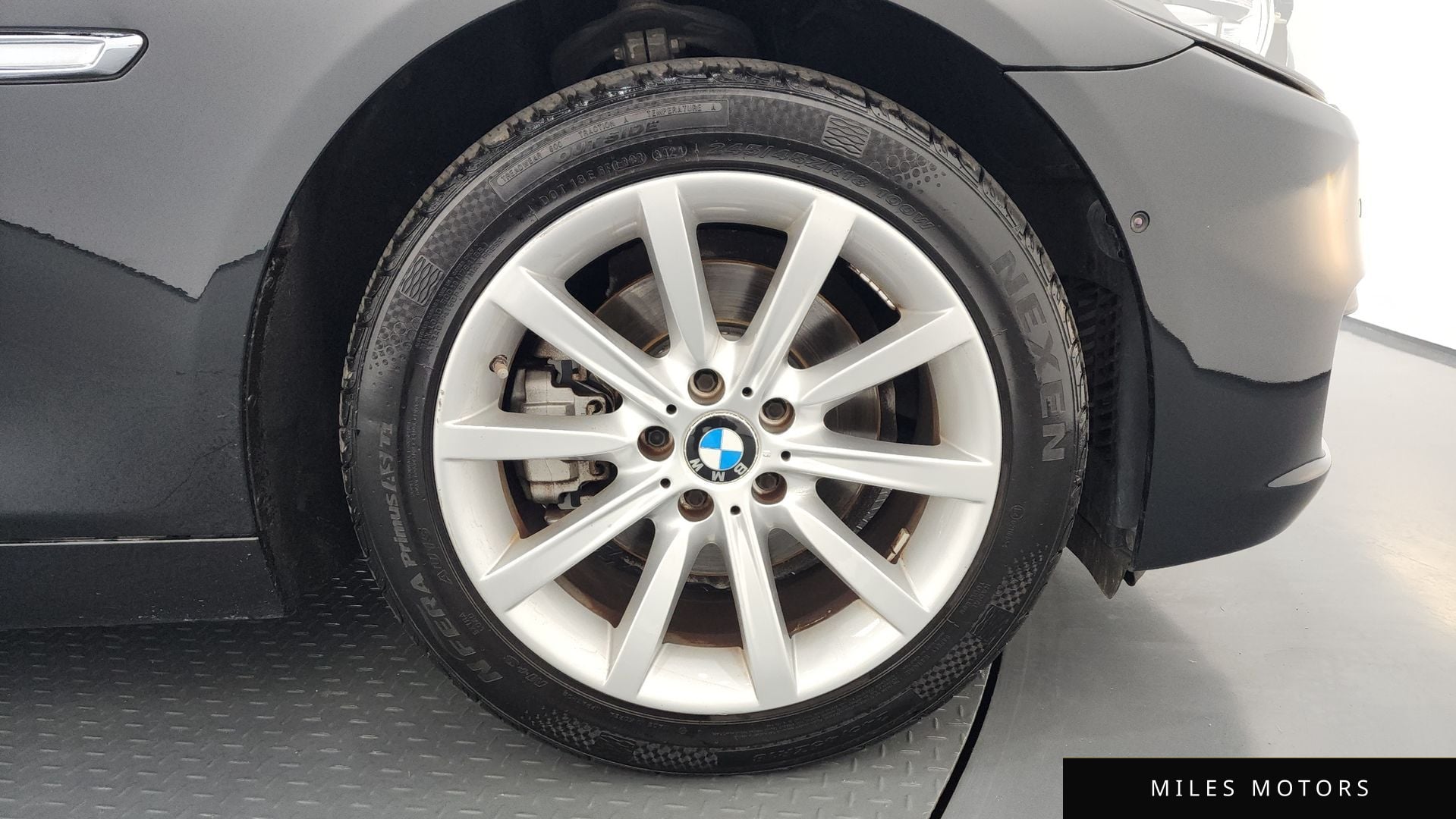 BMW 5 Series (F10) 2014 — миниатюра 5
