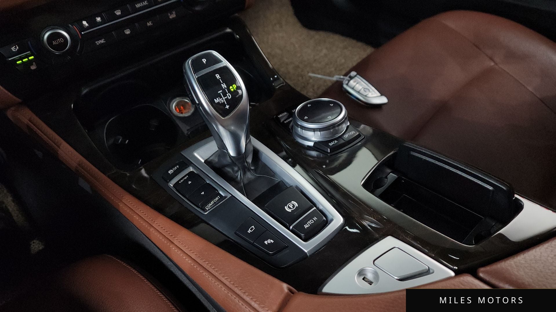 BMW 5 Series (F10) 2014 — миниатюра 9