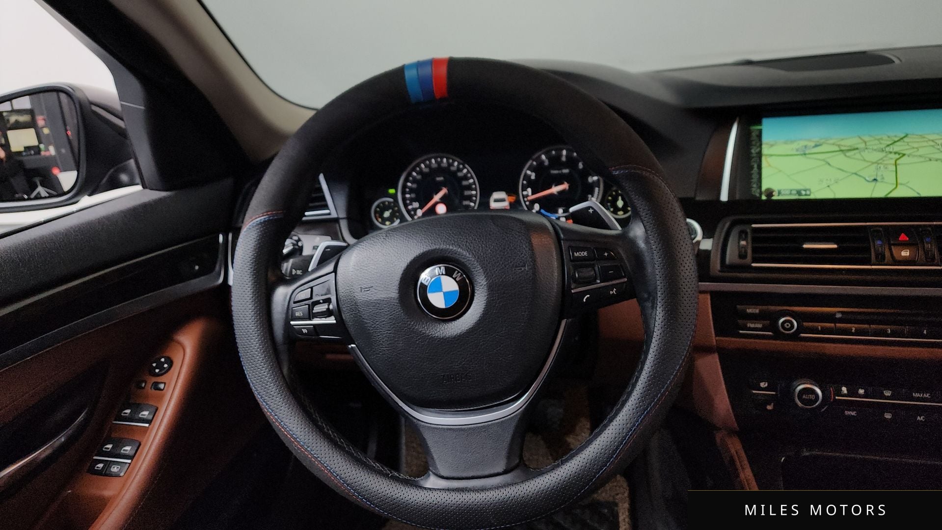 BMW 5 Series (F10) 2014 — миниатюра 13