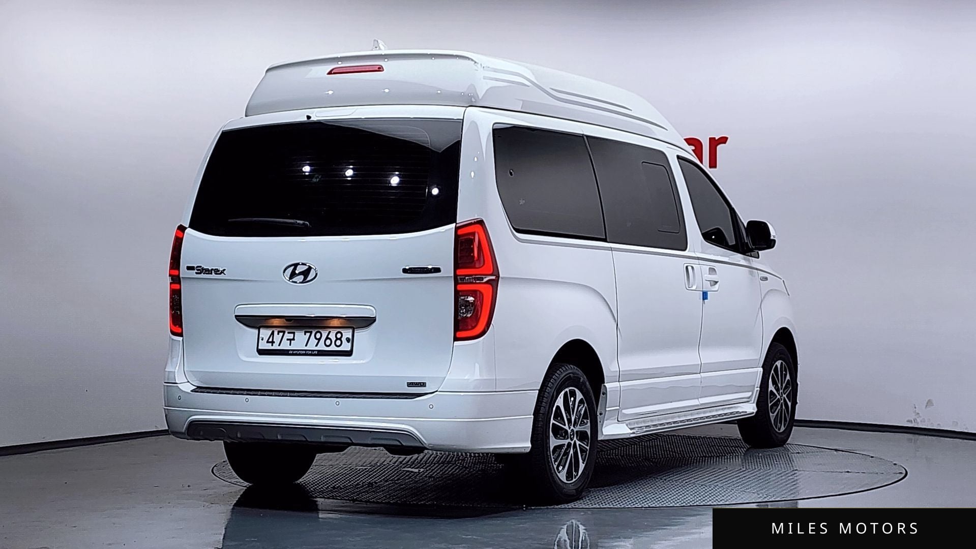 Hyundai Starex 2019 — миниатюра 2
