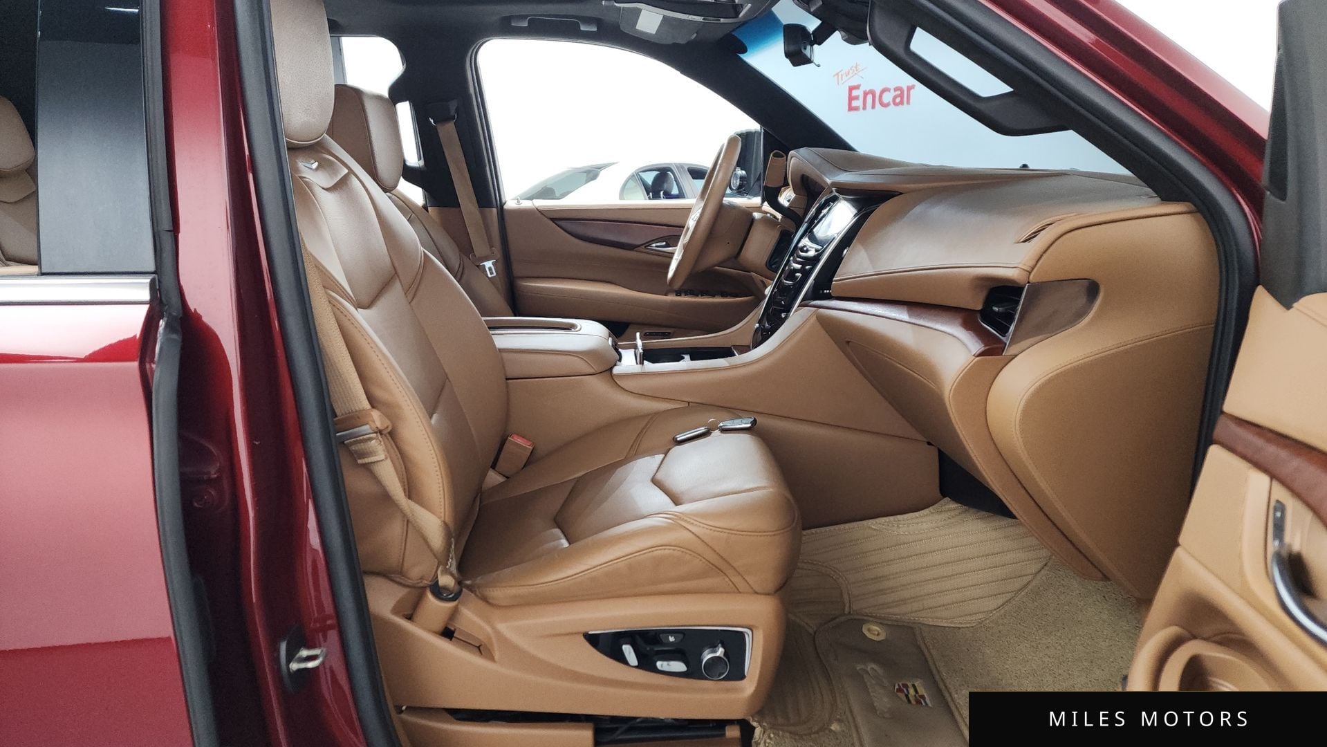 Cadillac Escalade 2017 — миниатюра 11