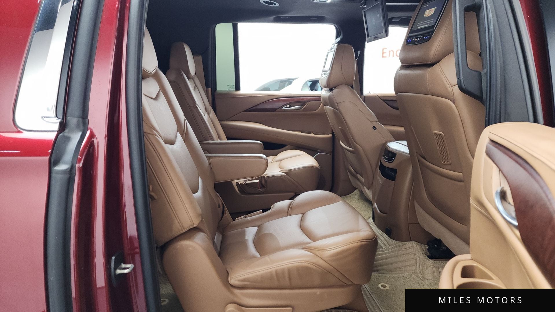 Cadillac Escalade 2017 — миниатюра 12