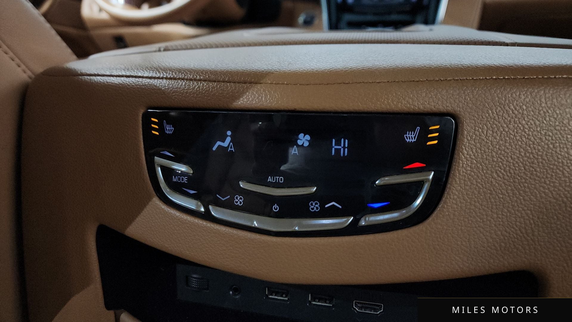 Cadillac Escalade 2017 — миниатюра 18