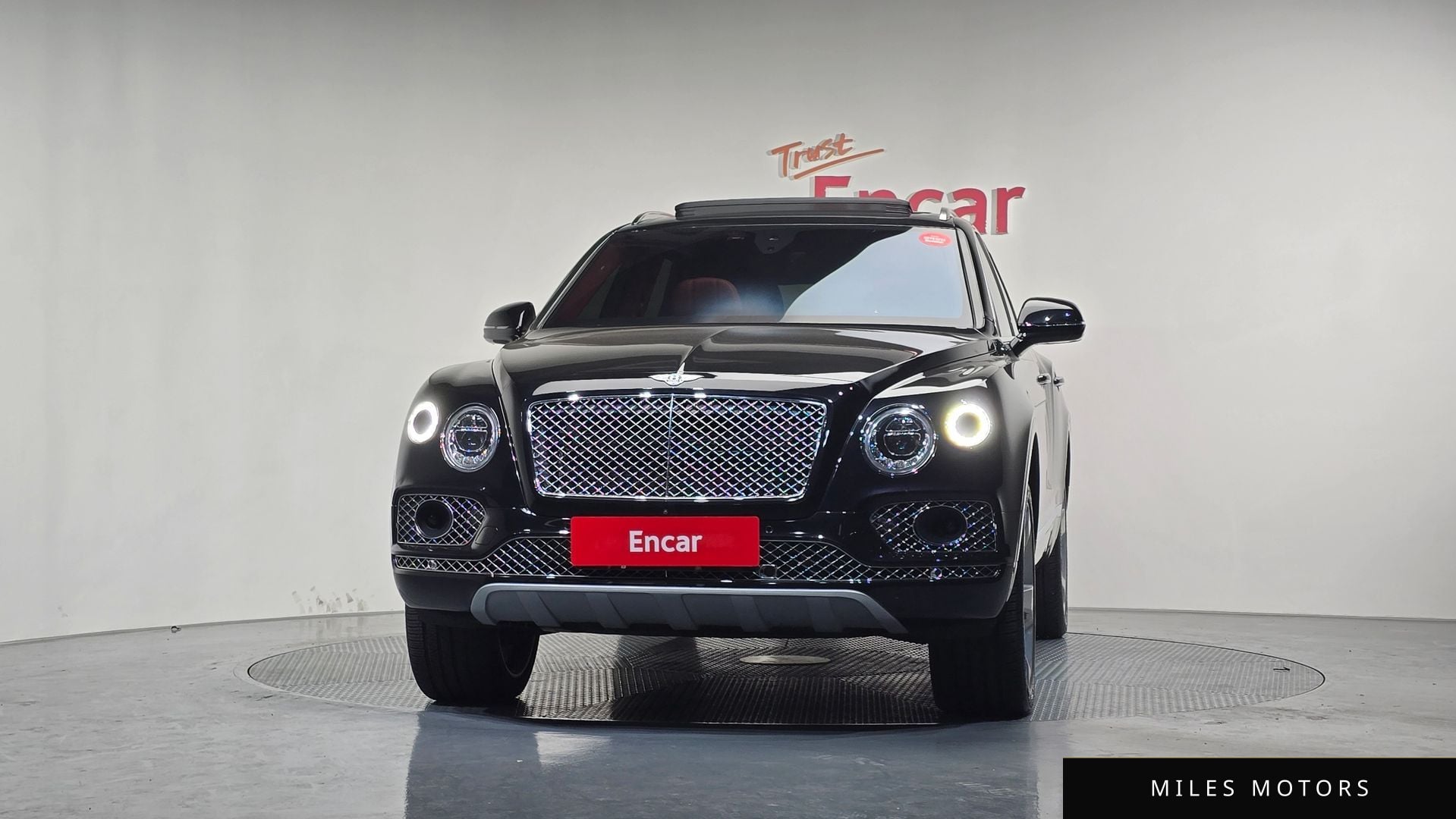 Bentley 벤테이가 2018 — миниатюра 3