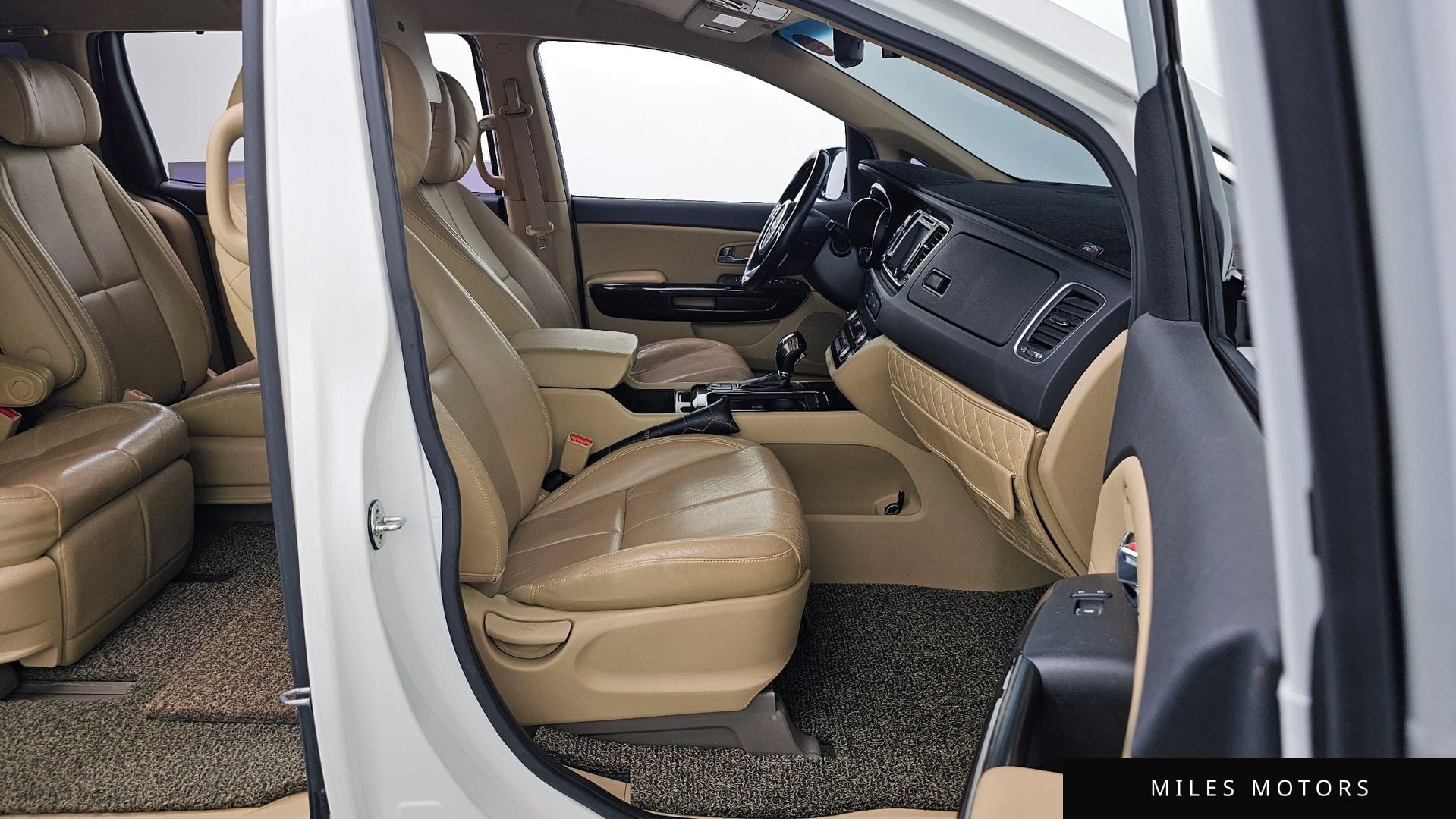 Kia Canival 2017 — миниатюра 11