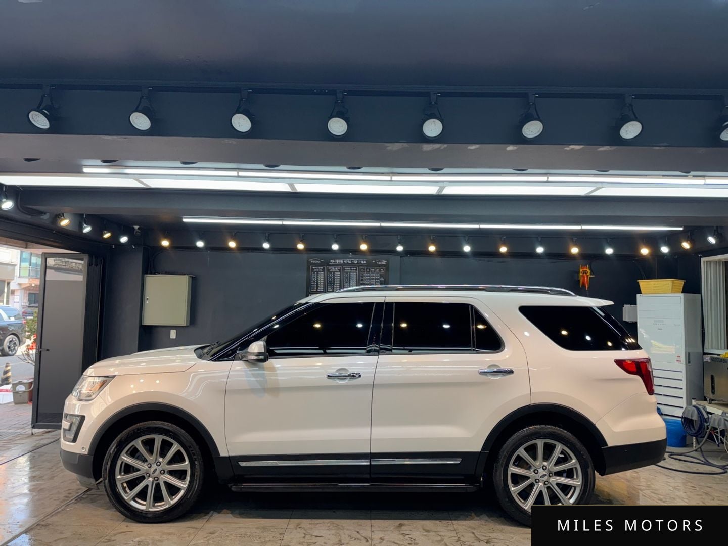 Ford Explorer 2017 — миниатюра 8