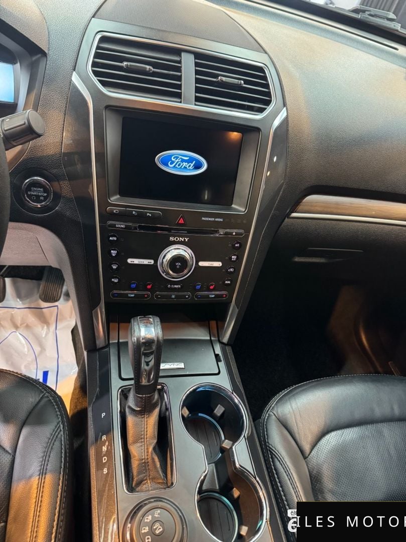 Ford Explorer 2017 — миниатюра 15