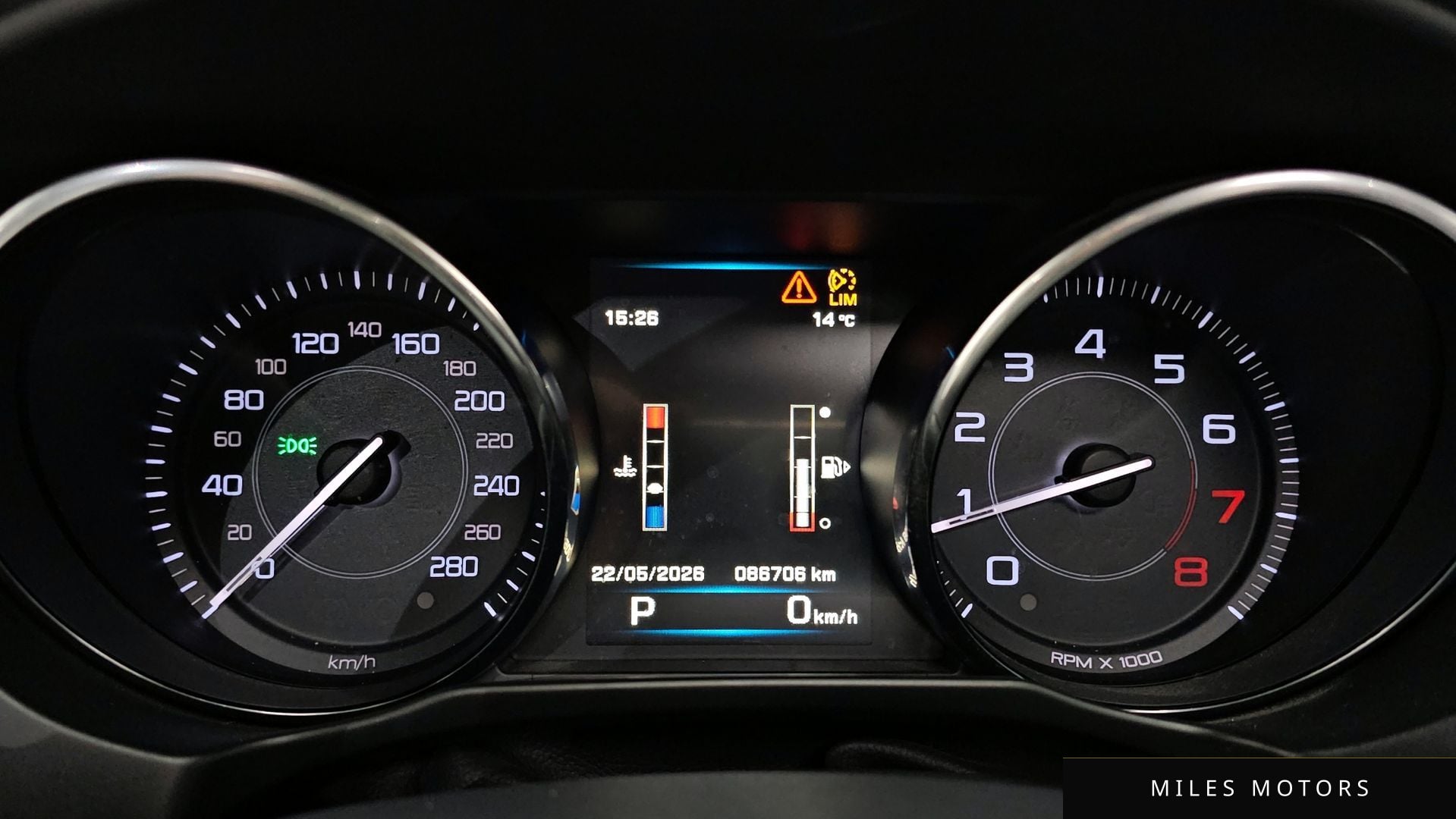 Jaguar XE 2016 — миниатюра 8