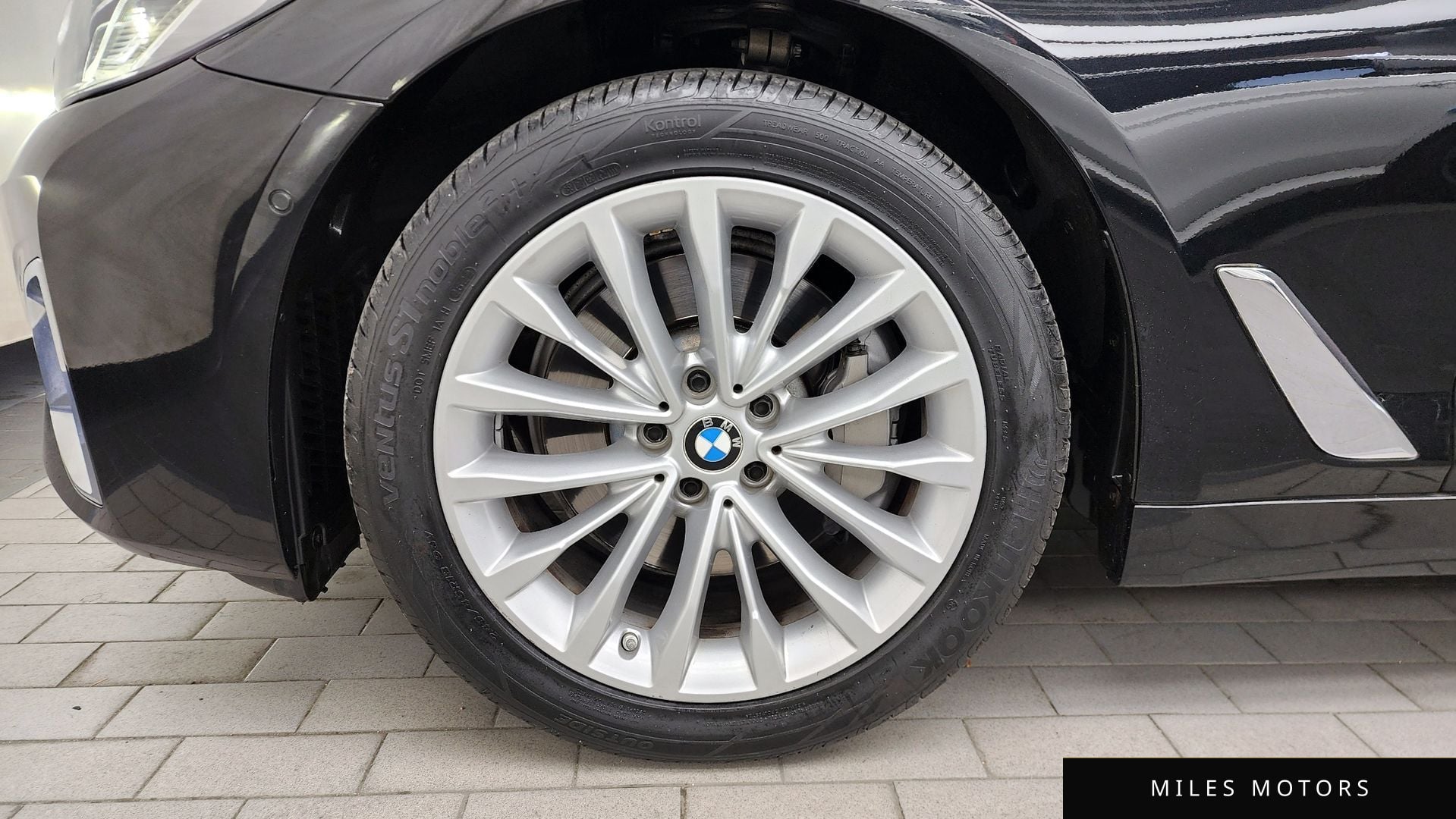 BMW 5시리즈 (G30) 2021 — миниатюра 4