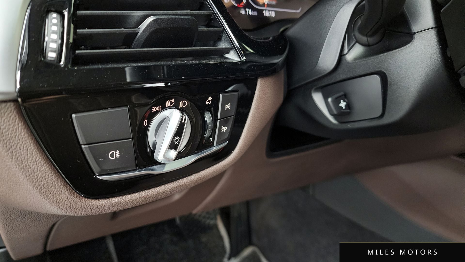 BMW 5시리즈 (G30) 2021 — миниатюра 16