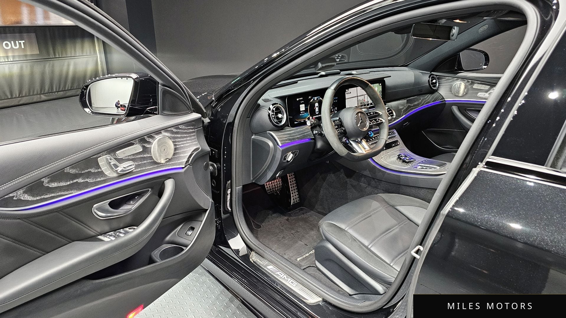 Mercedes-Benz E-Class W213 2023 — миниатюра 11