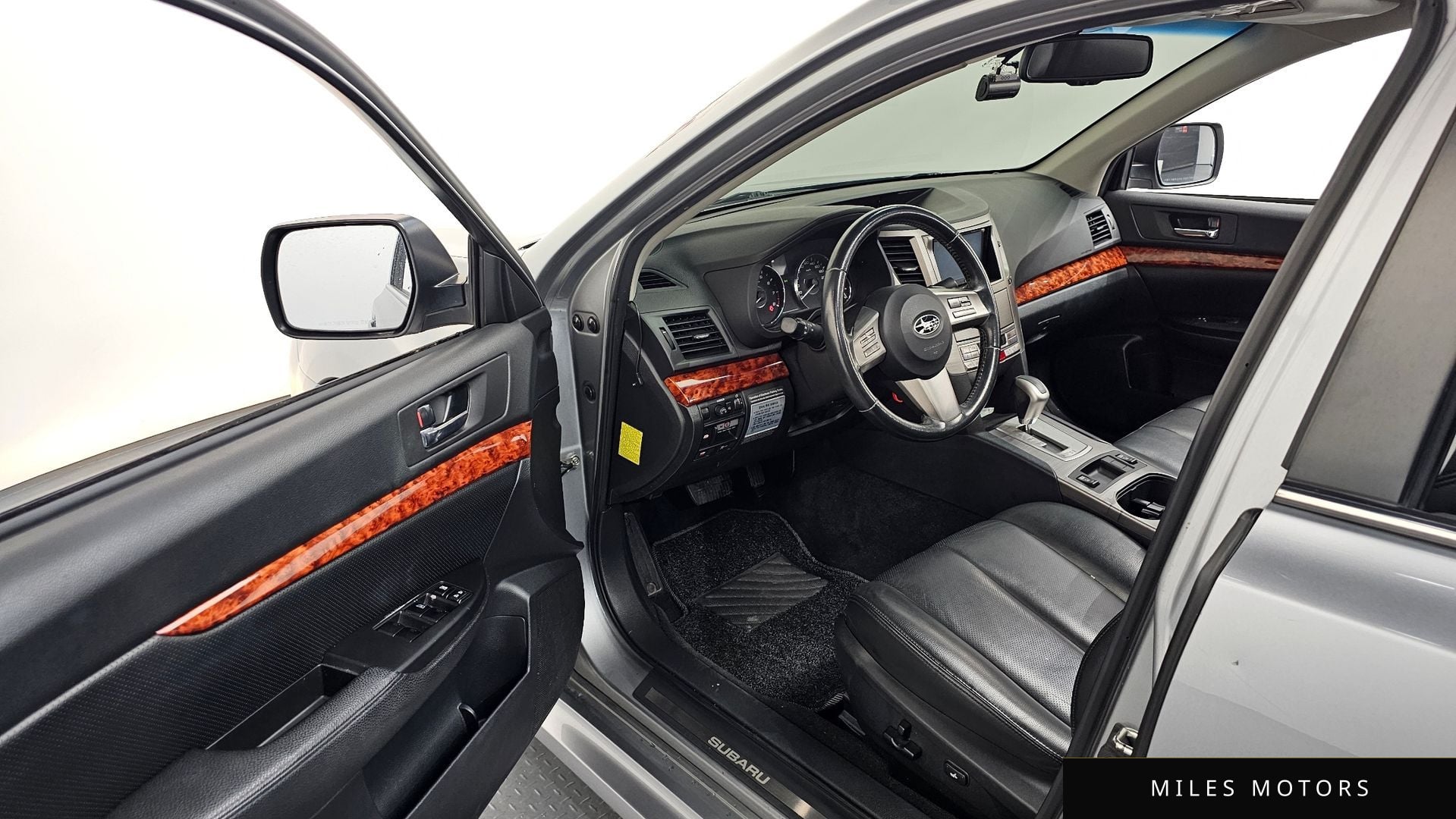 Subaru 레거시 2011 — миниатюра 10