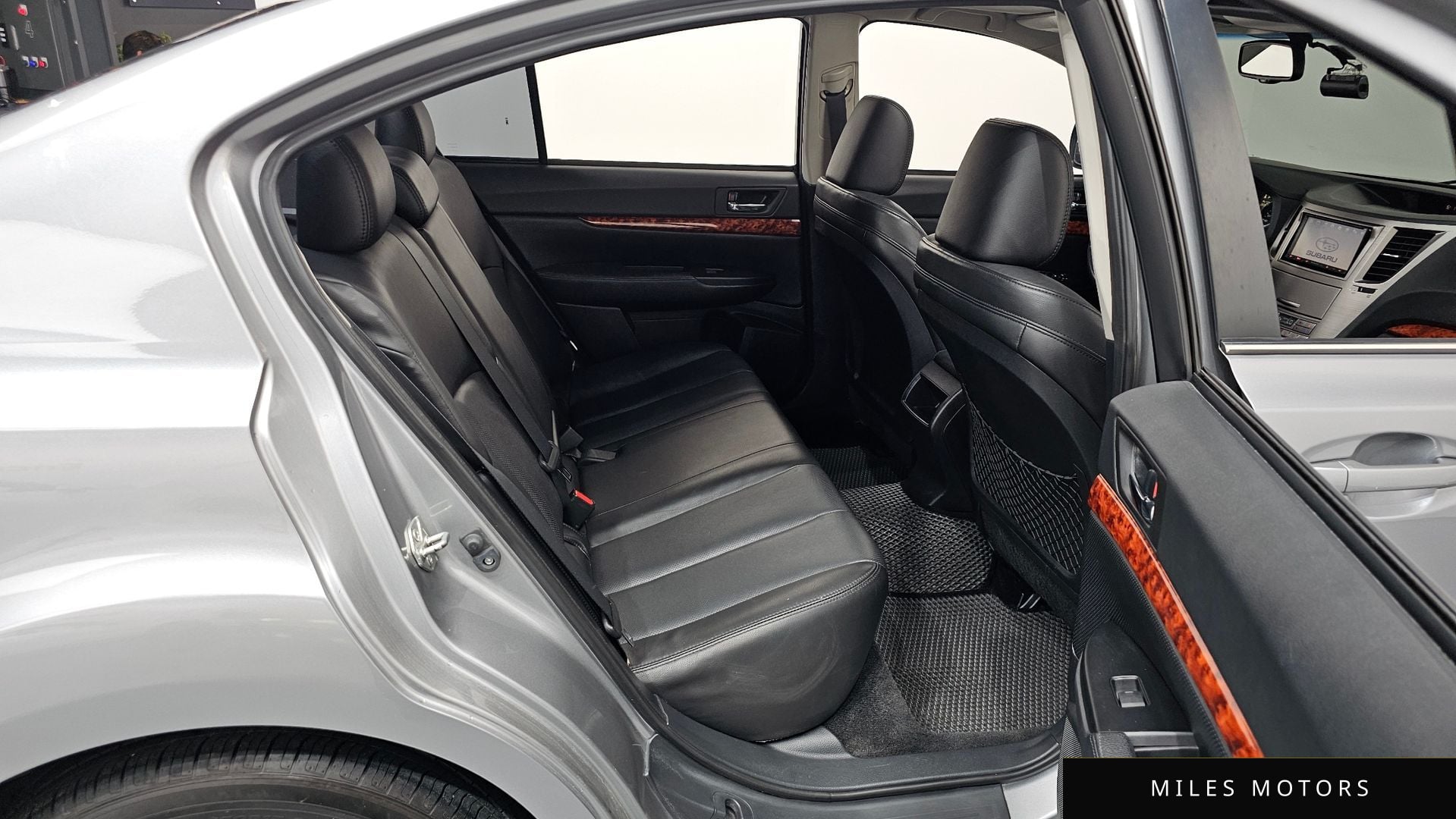 Subaru 레거시 2011 — миниатюра 12