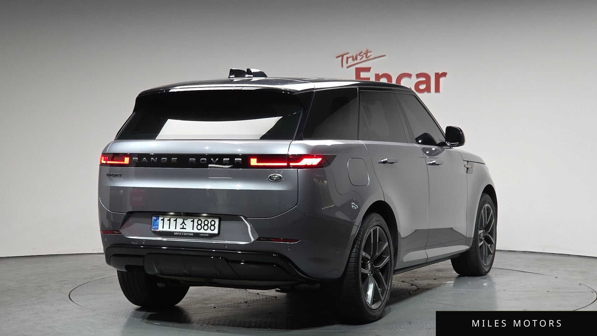 Land Rover Range Rover Sport 2023 — миниатюра 2