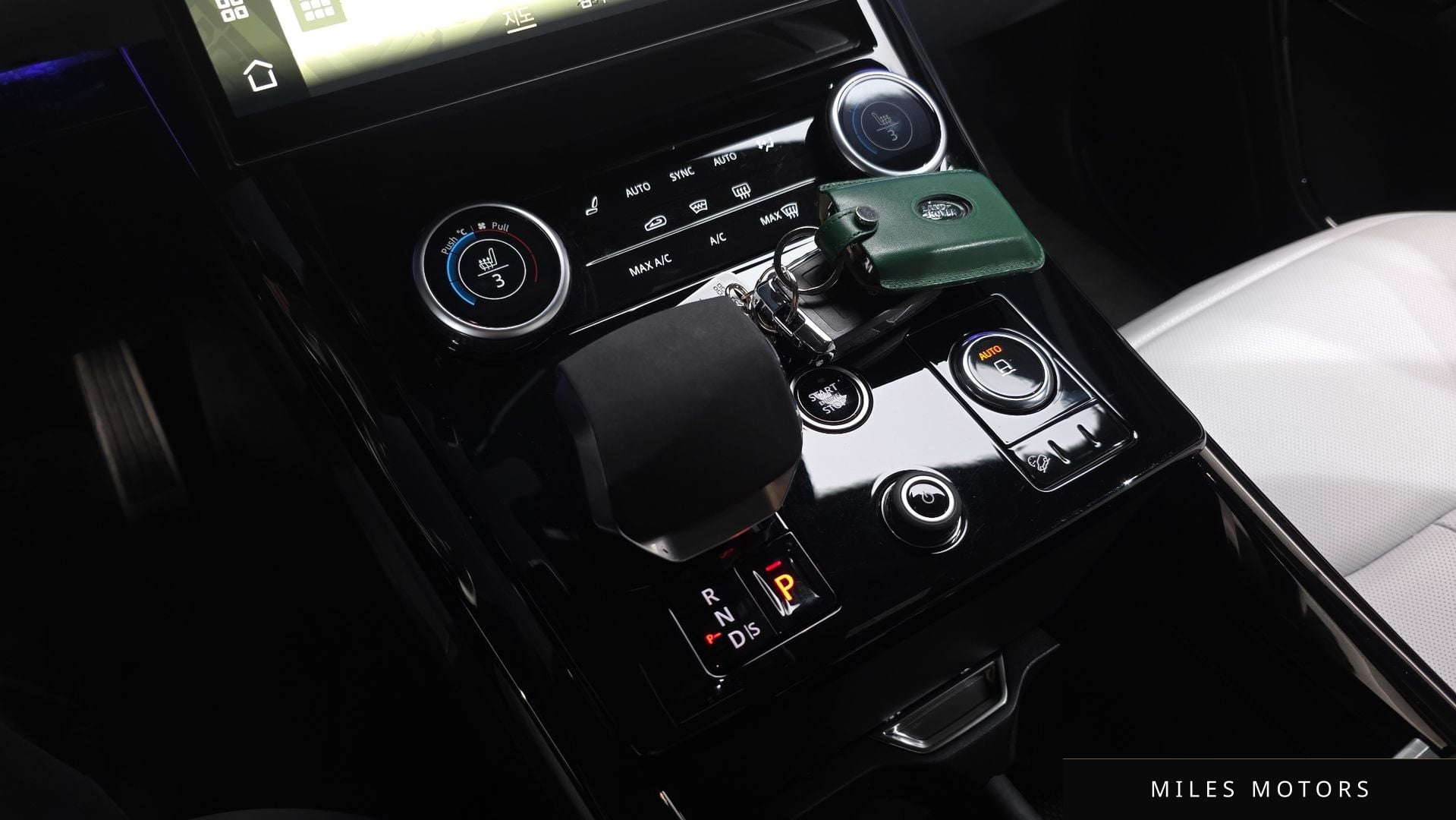 Land Rover Range Rover Sport 2023 — миниатюра 9