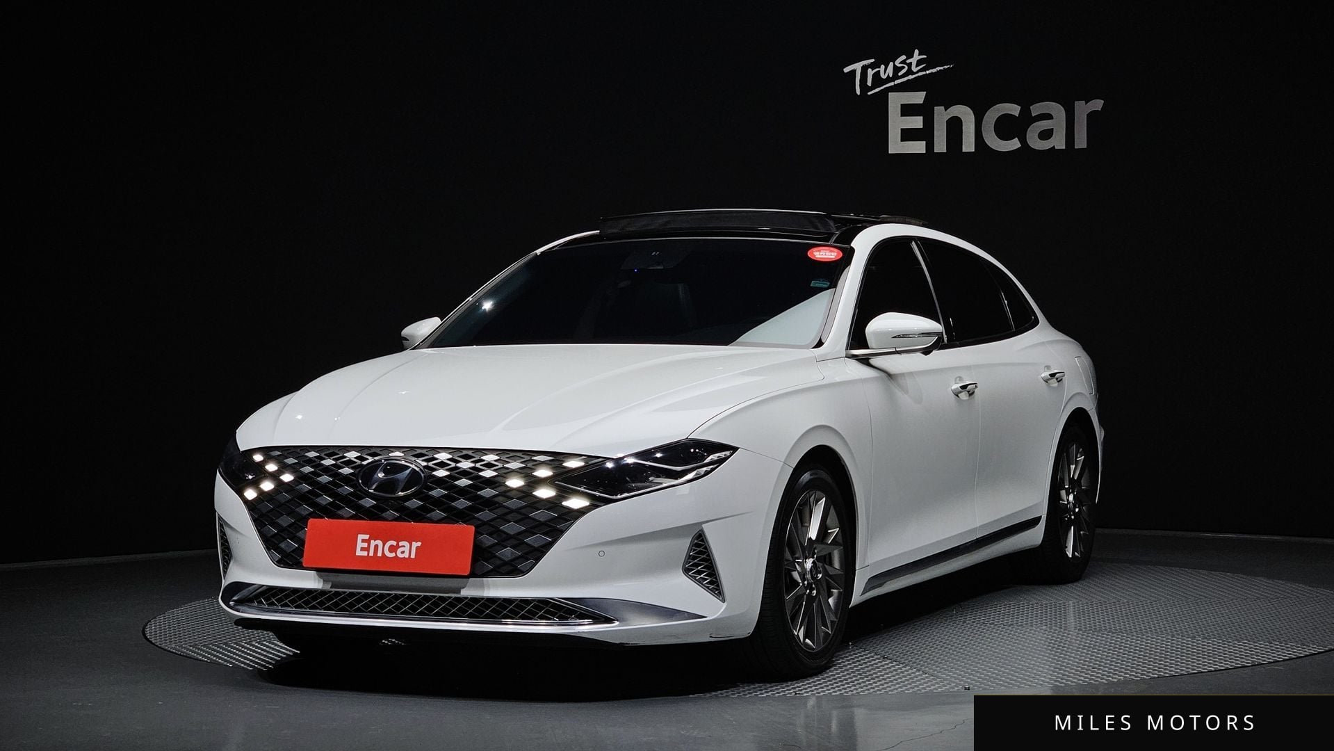 Hyundai Grandeur 2020 — фото 1 из 12