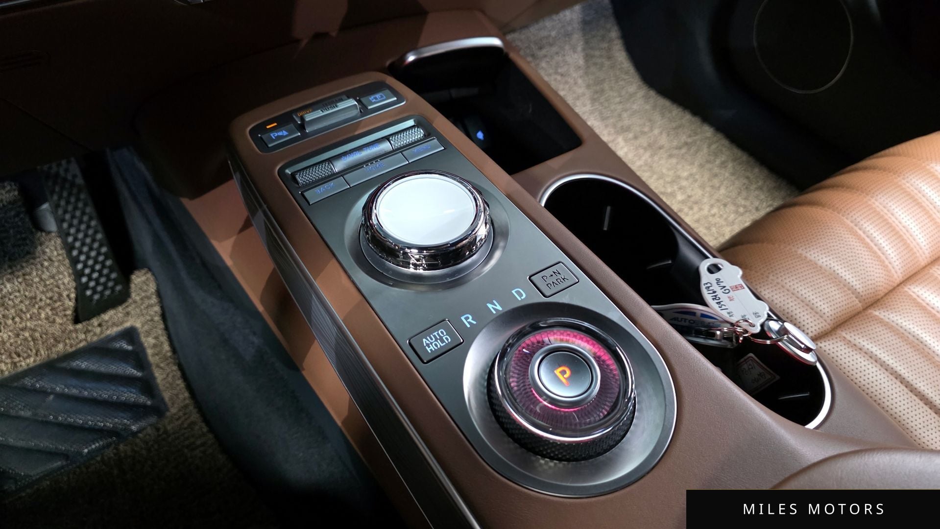 Genesis GV70 2021 — миниатюра 9