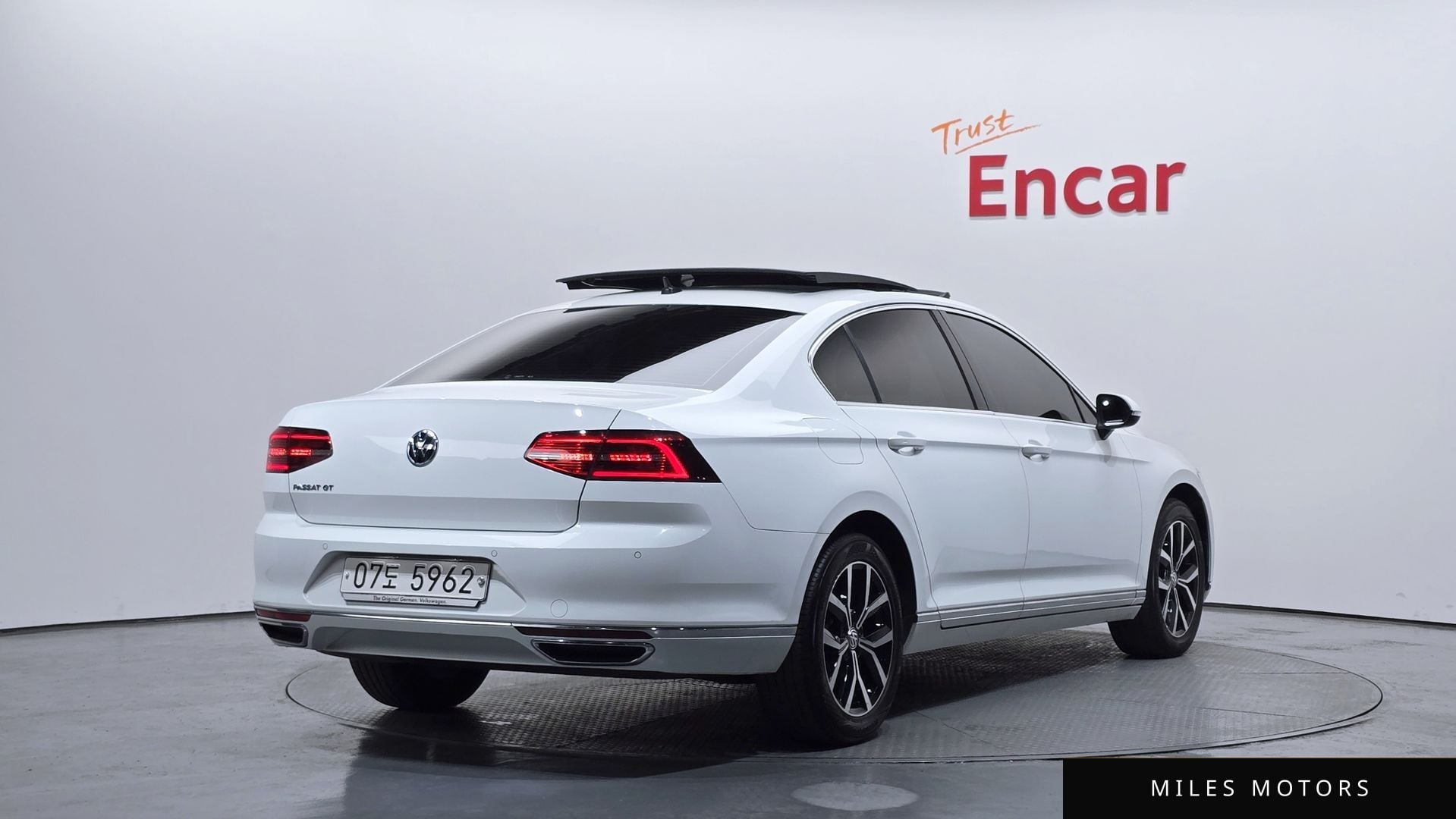 Volkswagen Passat 2018 — миниатюра 2