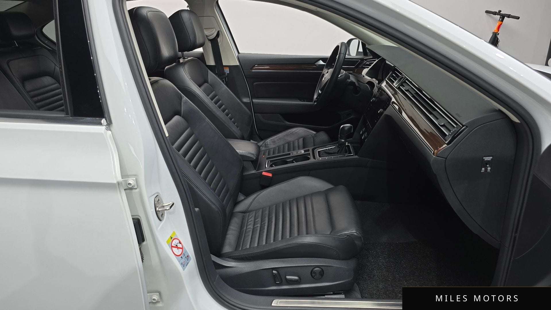 Volkswagen Passat 2018 — миниатюра 10