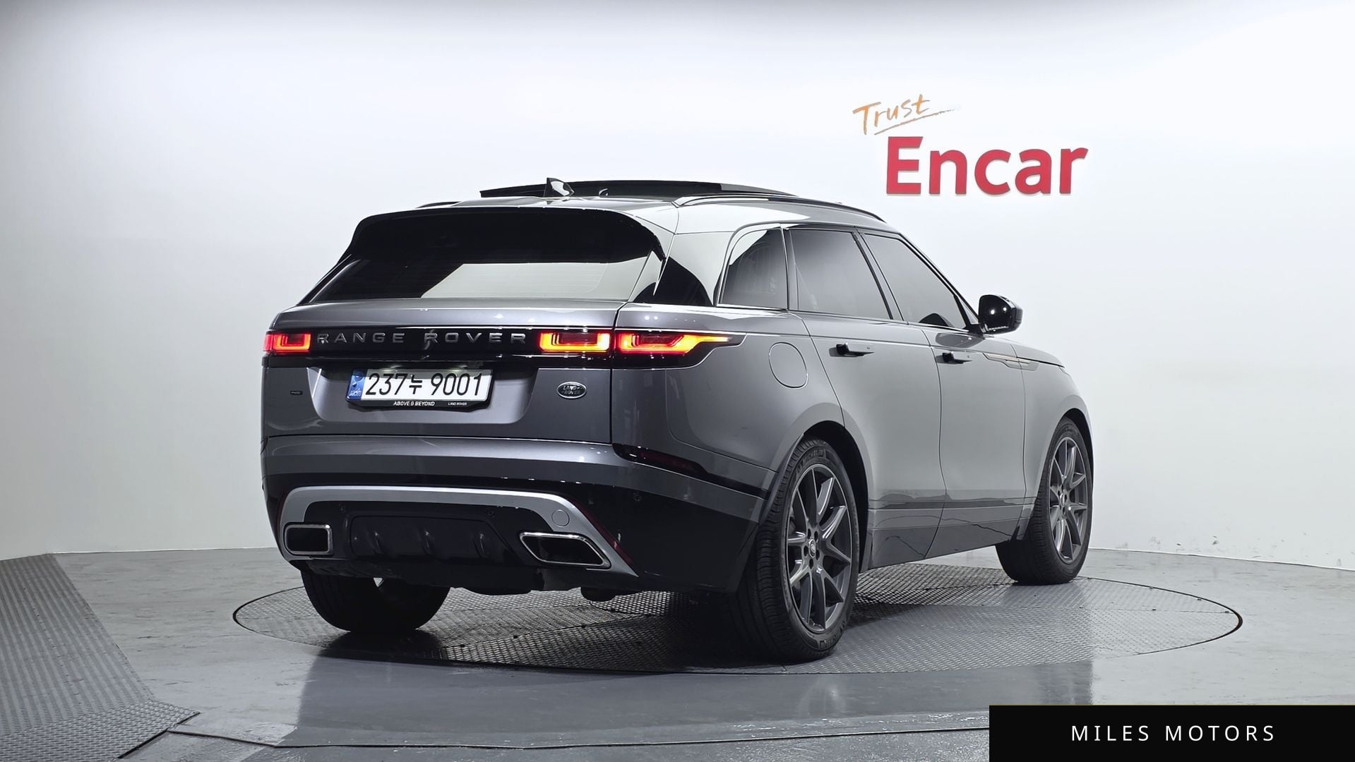 Land Rover Range Rover Velar 2022 — миниатюра 2