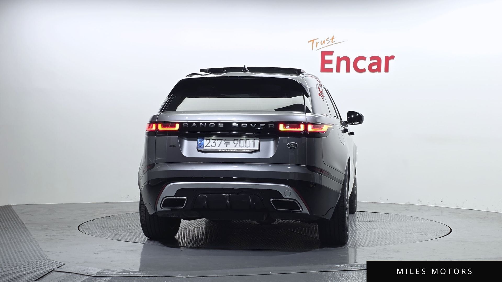 Land Rover Range Rover Velar 2022 — миниатюра 4